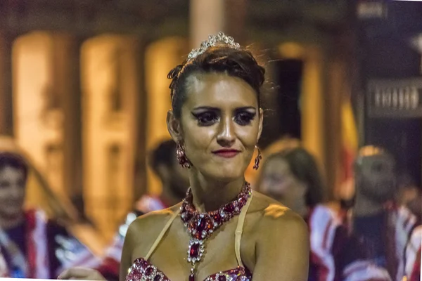 Close-Up Shoot Costumed Woman Dancer at Carnival Parade of Urugu — Stock Photo, Image