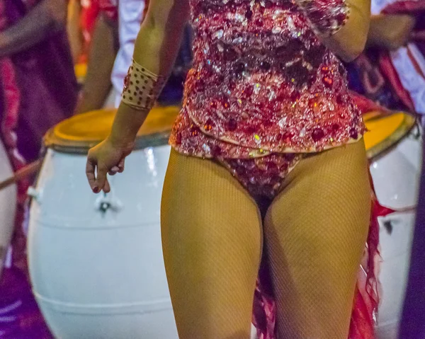 Costumed sexig kvinna Body del på Inagural Parade av Carnival i — Stockfoto