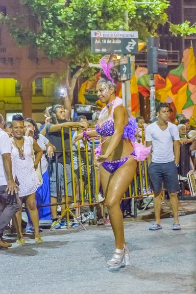 Costumed Woman Dancing Candombe at Carnival Parade of Uruguay — Stock Photo, Image