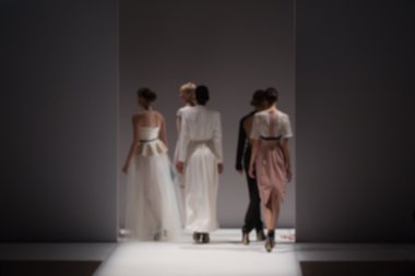 Hatta bir podyum defile