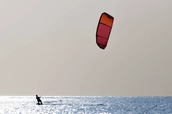 Kitesurfen Kitesurfen Een Exotisch Eiland Thema Actiefoto — Stockfoto