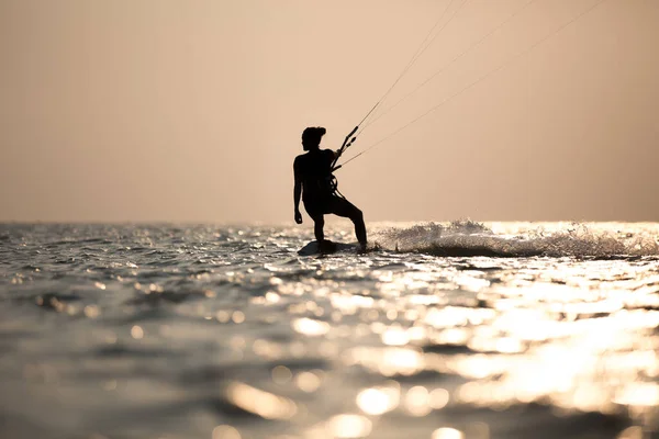 Kitesurfing Kiteboarding Egzotycznej Wyspie Tematyczne Zdjęcia Akcji — Zdjęcie stockowe