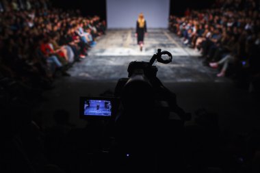 Fashion Show Tv radyo yayını