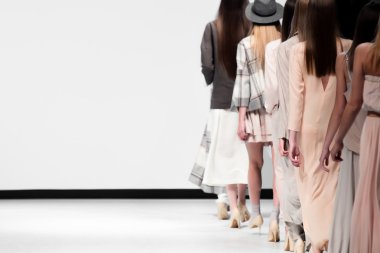 Defile, bir Catwalk olay