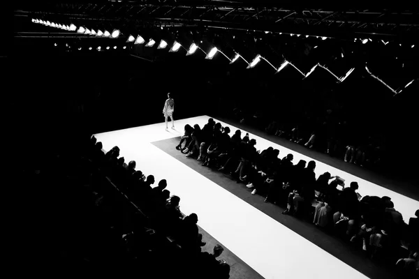 Fashion Show, un evento in passerella — Foto Stock