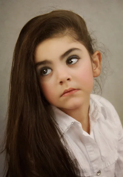 Menina com cabelo comprido — Fotografia de Stock