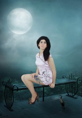 Ay ışığı genç kız