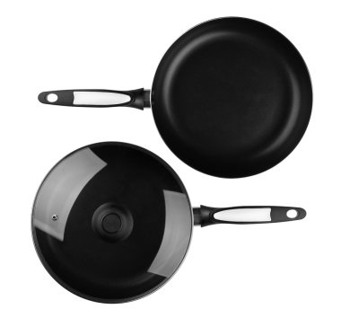 Beyaz arka plan üzerinde Fry tava