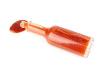 Beyaz arka plan üzerinde acı sos