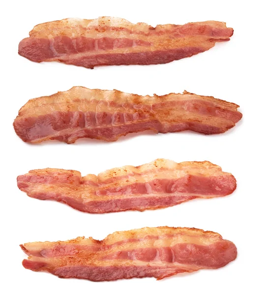 Tranches de bacon sur fond blanc — Photo