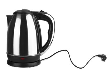 beyaz zemin üzerinde elektrikli su ısıtıcısı