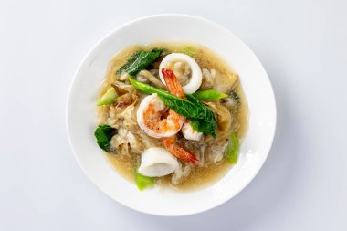 Kalın soslu erişte Tayland 'da Deniz Ürünleri helal yiyecekler