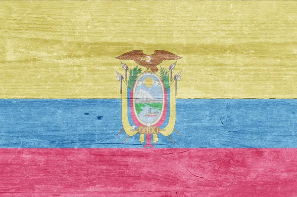 Bandera de Ecuador sobre tabla de madera — Foto de Stock