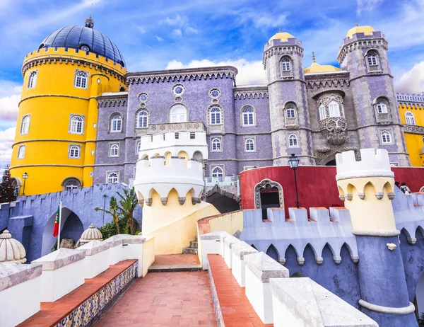 Замки Европы - Pena Palace в Португалии — стоковое фото