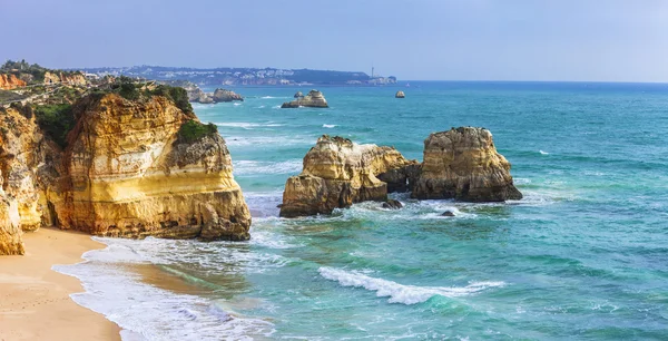Costa algarvia de Portugal . — Fotografia de Stock