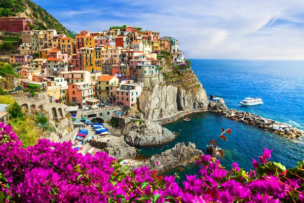 Кольори Італії серії - Manarola села, Чинкве-Терре — стокове фото