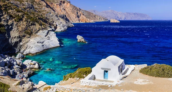 "Big Blue" of Amorgos, authentic island of Greece, Cyclades. Agia Anna — Stock Photo, Image