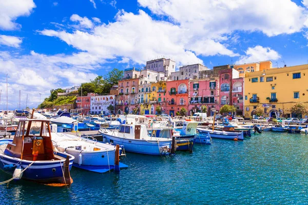 Colorida Isla Encantadora Procida Con Barcos Pesqueros Tradicionales Madera Italia — Foto de Stock