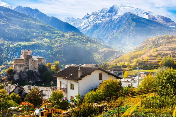 Gyönyörű Középkori Kastélyok Valle Aosta Saint Pierre Észak Olaszország — Stock Fotó