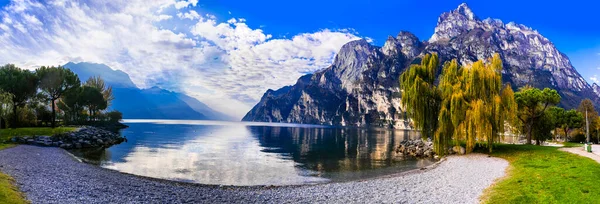 Gardasee Herrliche Herbstkulisse Sonniger Morgen Riva Del Garda Gardasee Norditalien — Stockfoto