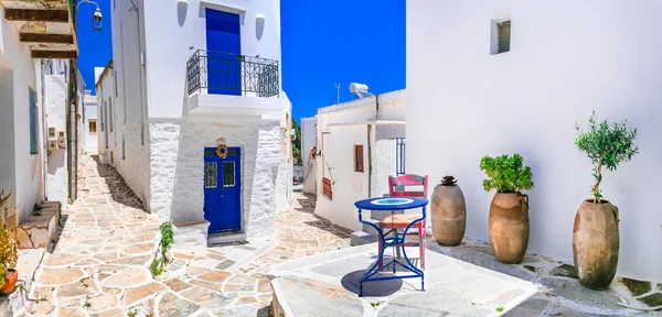 Magnifique Village Grec Traditionnel Lefkes Sur Île Paros Charmants Cafés — Photo