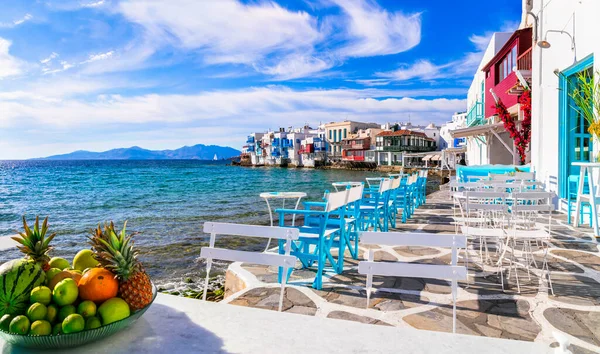 그리스 키클라데스 미코노스 베니스 Little Venice 해변에 레스토랑 시내에서 곳이다 — 스톡 사진