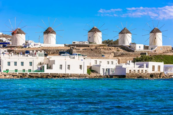Geleneksel Yunan Yel Değirmenleri Mykonos Adası Cyclades Yunanistan Seyahat Simgeler — Stok fotoğraf