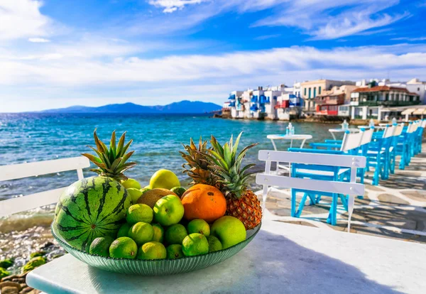 Mykonos Adası Cyclades Yunanistan Yaz Tatili Deniz Kenarındaki Ünlü Bar — Stok fotoğraf