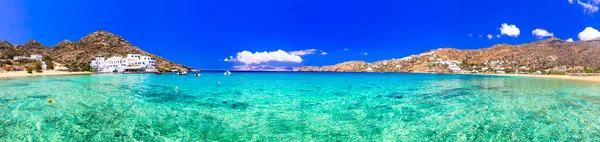 Férias Verão Grego Melhores Praias Ios Ilha Mylopotas Com Águas — Fotografia de Stock