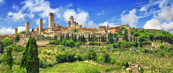 美丽圣吉米纳诺，托斯卡纳的全景。意大利 — 图库照片