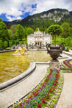 Linderhof Sarayı - güzel Bavyera kalesi