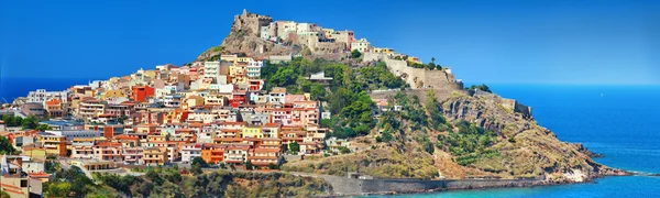 Castelsardo-panorama, medeltida kuststad i Sardinien — Stockfoto