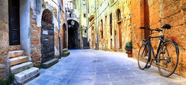 eski İtalya serisi - Pitigliano resimsel sokaklarında