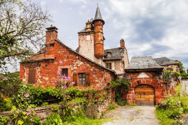 Collonges-la-Rouge - Fransa güzel kırmızı Köyü