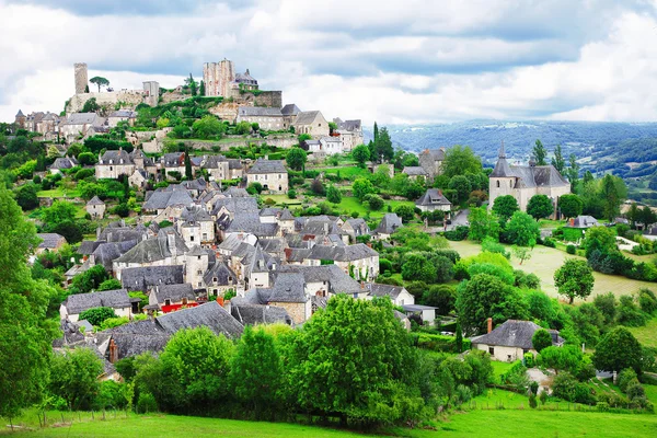 Turenne - uno de los pueblos más bellos de Francia (Limousin — Foto de Stock