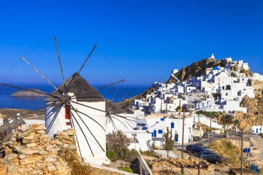  Serifos Adası, Hora Köyü görünümünü. Cyclades