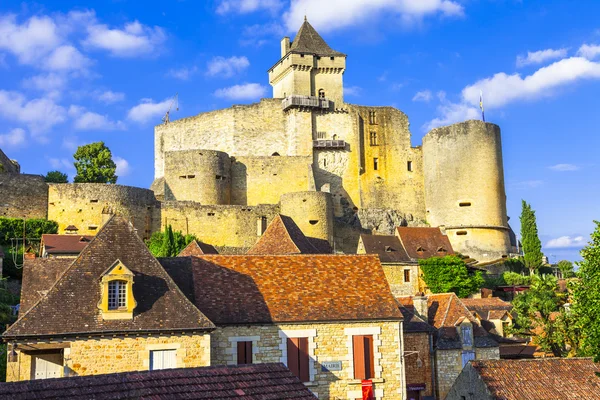 Prachtige middeleeuwse kasteel Castelnaud in Dordogne. Frankrijk — Stockfoto