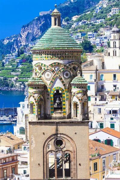 Hermosas iglesias de Amalfi — Foto de Stock