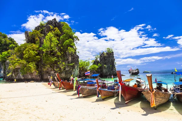 Islas saltando en Tailandia — Foto de Stock