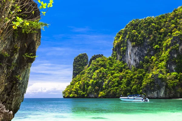 Eilanden hoppen in Thailand, provincie Krabi — Stockfoto