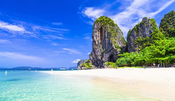 热带假期-惊人的 Thailnad，甲米的海滩 — 图库照片
