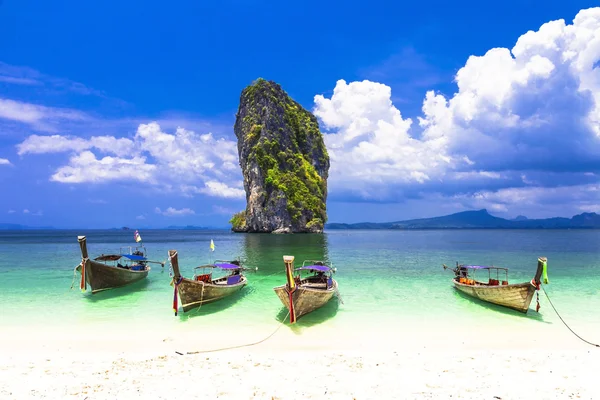 Tropische vakantie - geweldige stranden van Thailnad, Krabi — Stockfoto