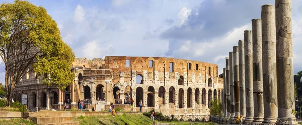 伟大的罗马竞技场、 罗马 — 图库照片