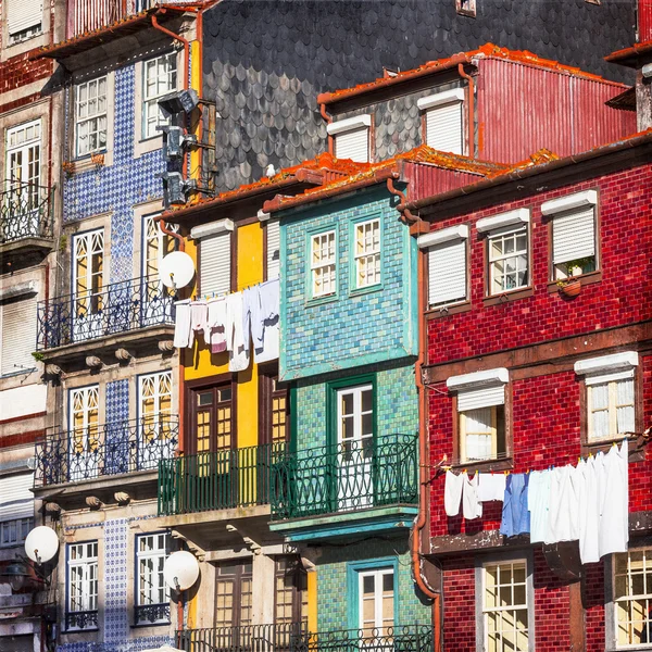 Edificios coloridos de Oporto. Portugal — Foto de Stock