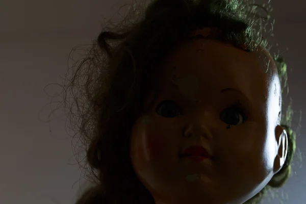 Cabeza de muñeca de miedo beatiful como de la película de terror —  Fotos de Stock