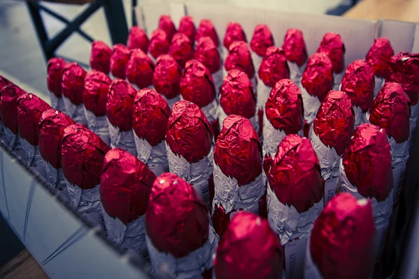 Cabezas de muchas figuras de chocolate santa claus — Foto de Stock