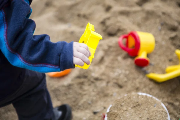 Barnleksaker på sand eller beach — Stockfoto