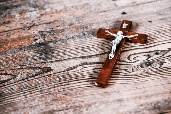 Hermosa cruz vieja con Jesús — Foto de Stock