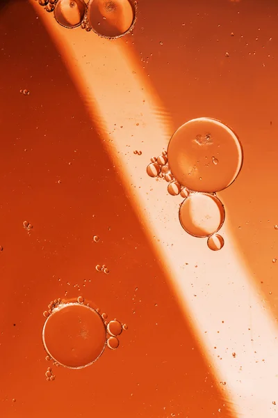 Oil drops on a water surface — Stock Photo, Image