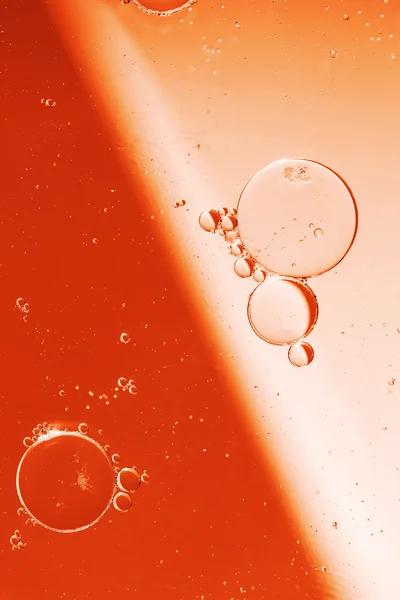 Oil drops on a water surface — Stock Photo, Image